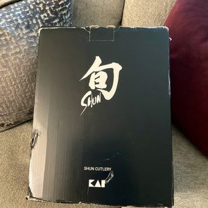 New Never Used Shun 11-Piece Cutlery